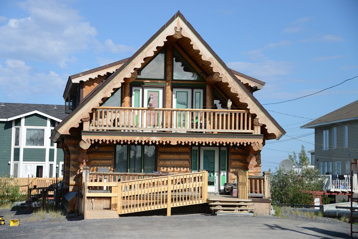 26 Carved Log House In Inuvik Northwest Territories